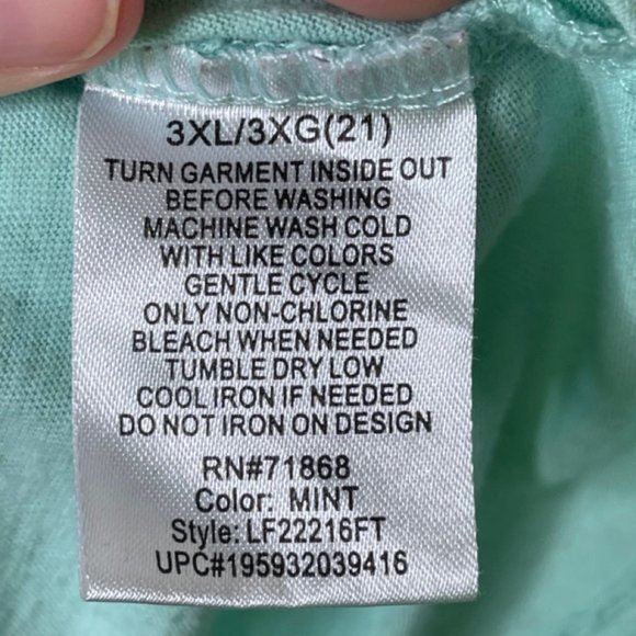 CARE BEARS | Teal Cropped Short Sleeve Tie Front Top with Embroidery | Size 3X - Picture 6 of 9